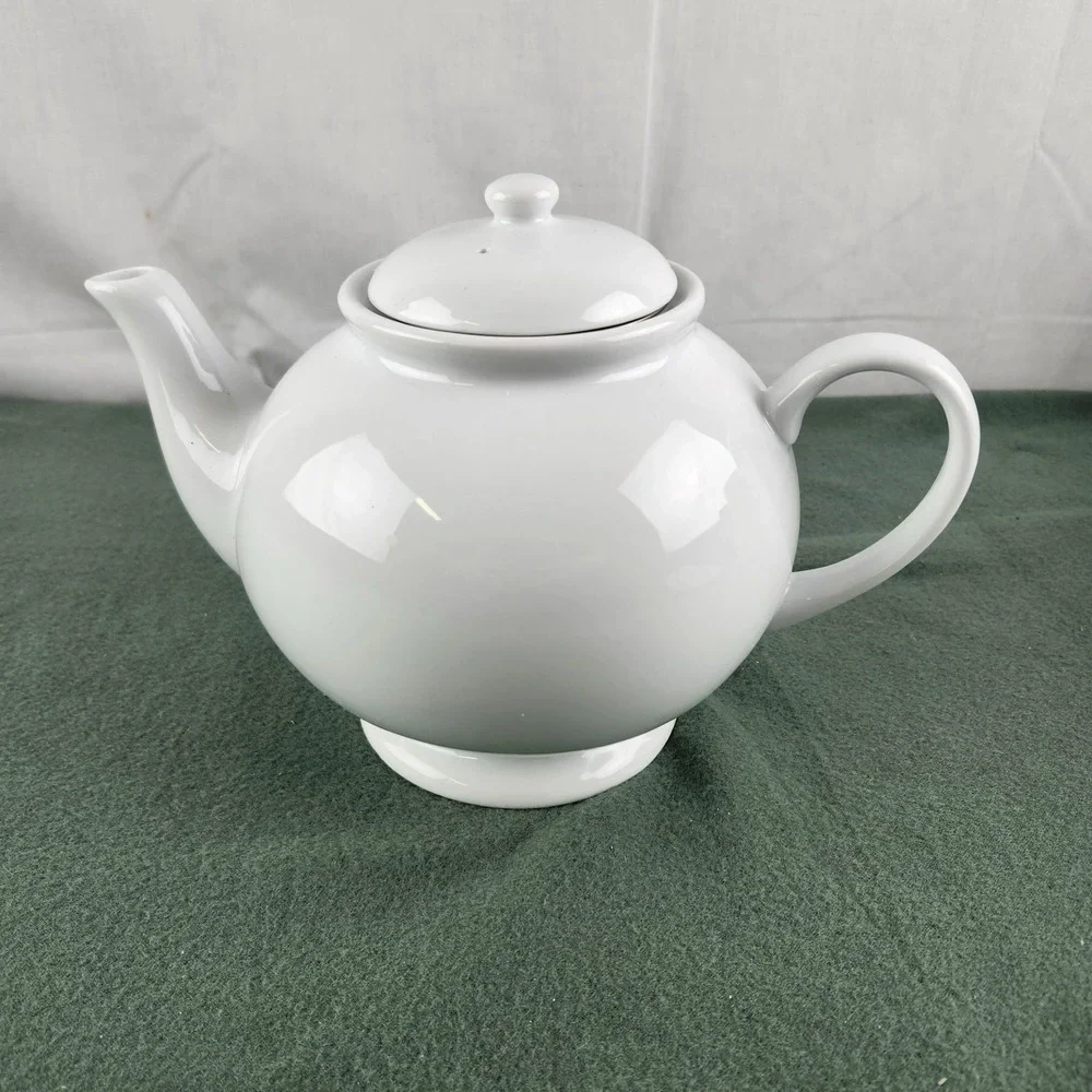 Pottery Barn Great White Teapot w/ Removable Tea Strainer